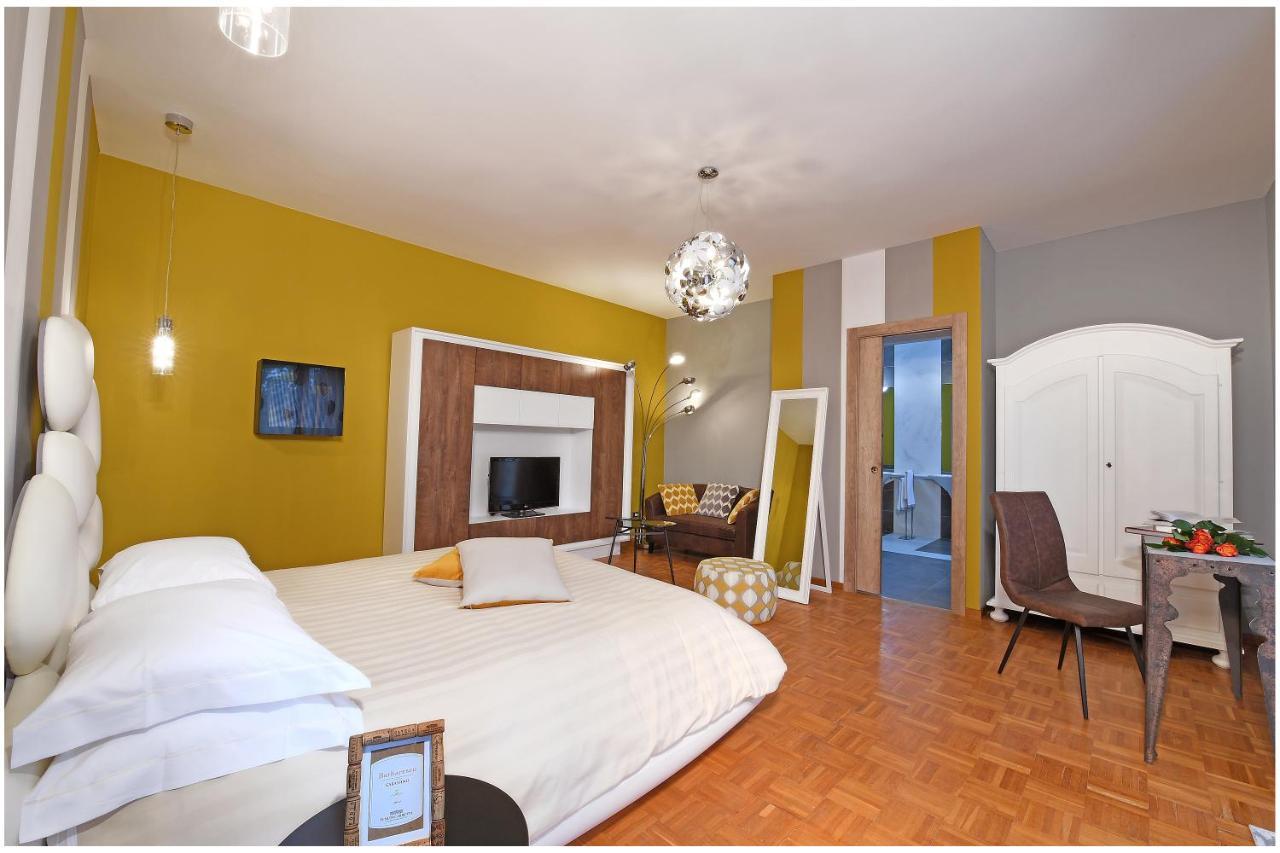 Panoramic Villa Garassino - Country Rooms And Fine Restaurant Treiso Kültér fotó