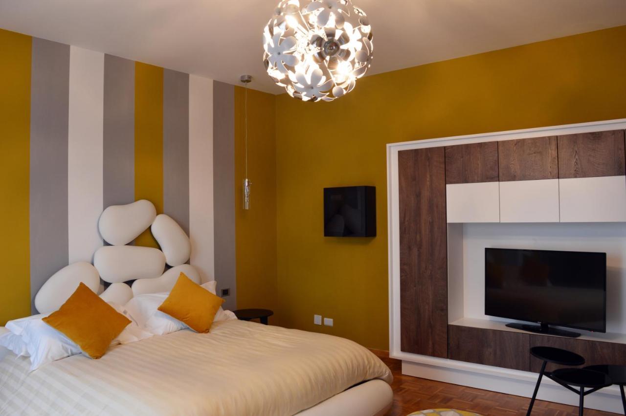 Panoramic Villa Garassino - Country Rooms And Fine Restaurant Treiso Kültér fotó